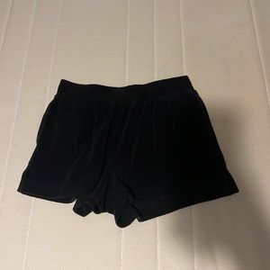 Simon’s towel shorts in black